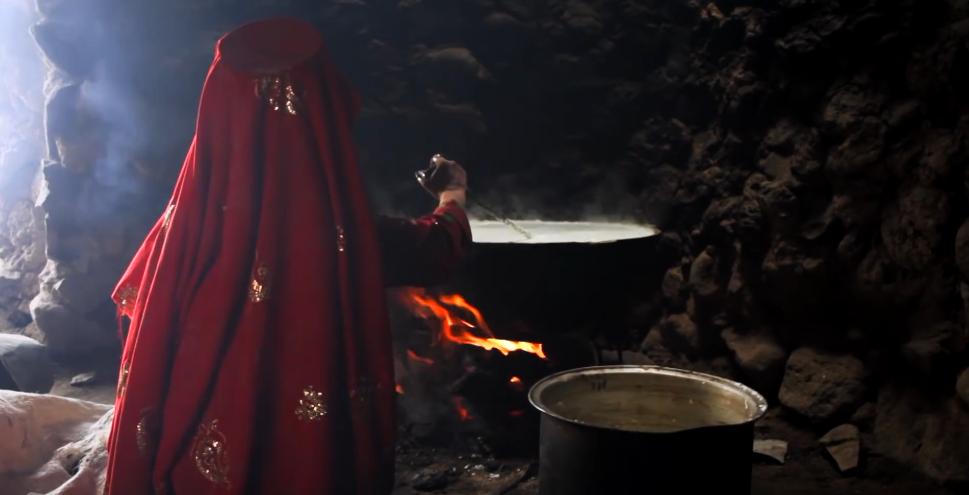 吉尔吉斯人：用100头羊换老婆，没羊男人只能孤独终老