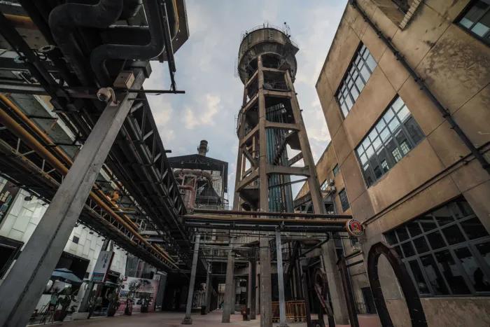 成都到青岛自驾游住宿攻略,成都旅游住宿攻略及费用