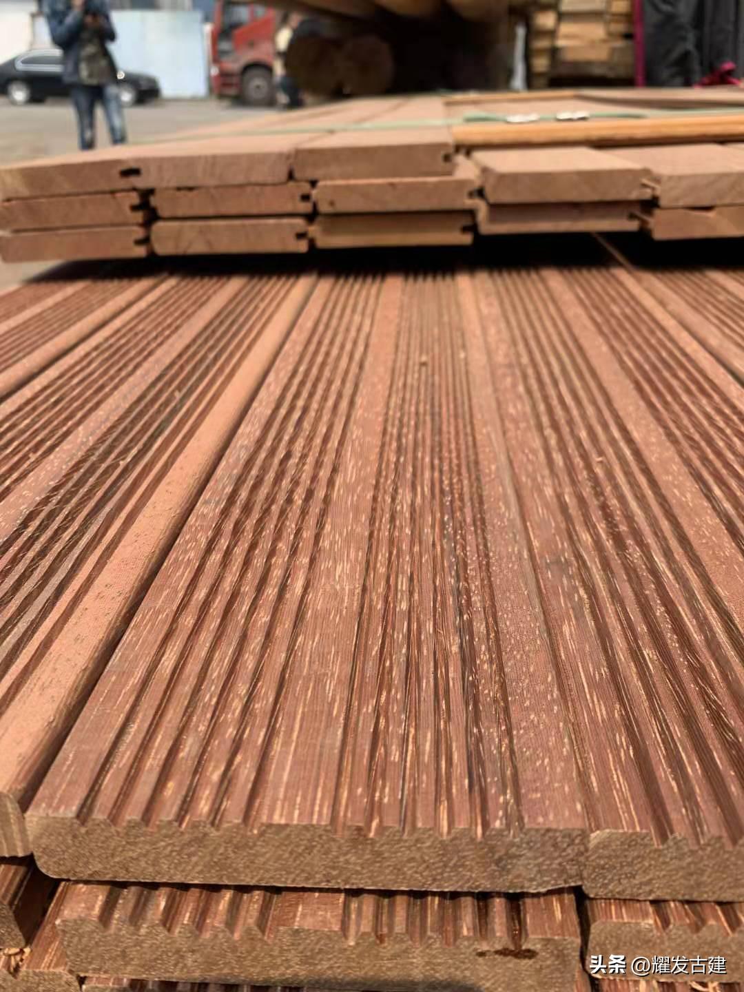 菠萝格木材防腐处理,菠萝格防腐木安装效果