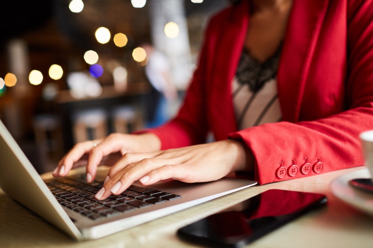 英文新闻报道的技巧,英语新闻稿写作万能模板