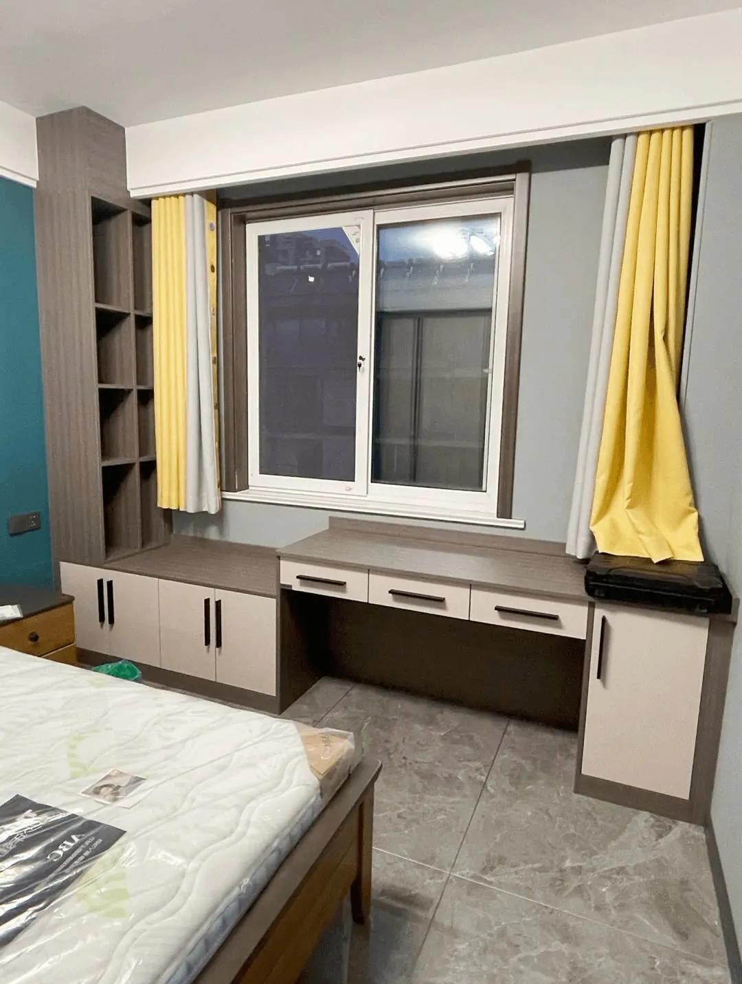 飘窗60公分独立书桌,20平方飘窗书桌一体效果图