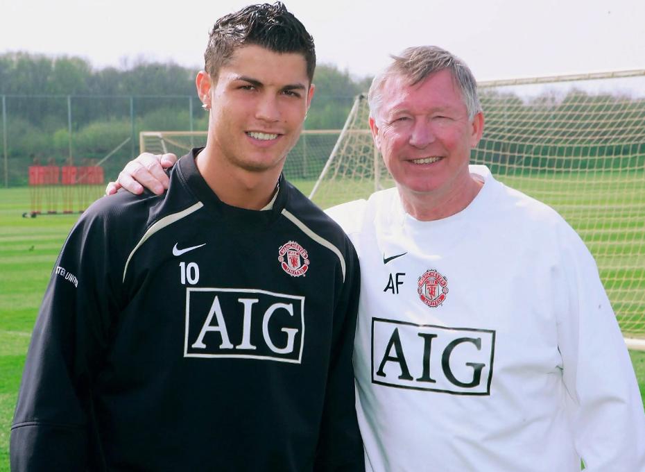 贫民窟里产凤凰，他们没有特供的海参，却成了顶级球星