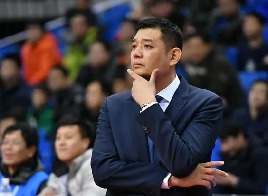 山东主教练巩晓彬,山东男篮为啥不请巩晓彬当主教练