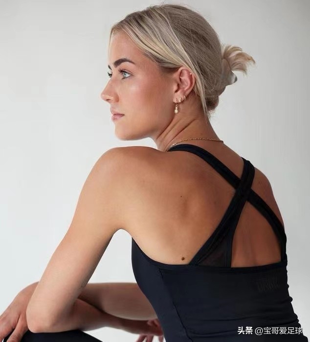 厄德高与女友,厄德高女友