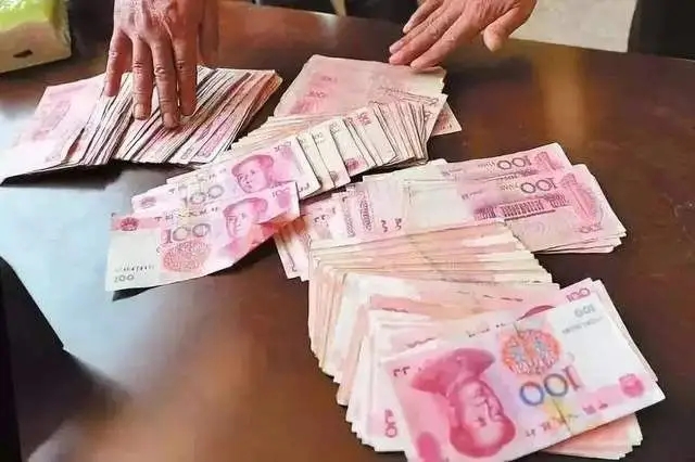 卖肾苹果手机少年怎么样了,10年前卖肾少年卖苹果手机