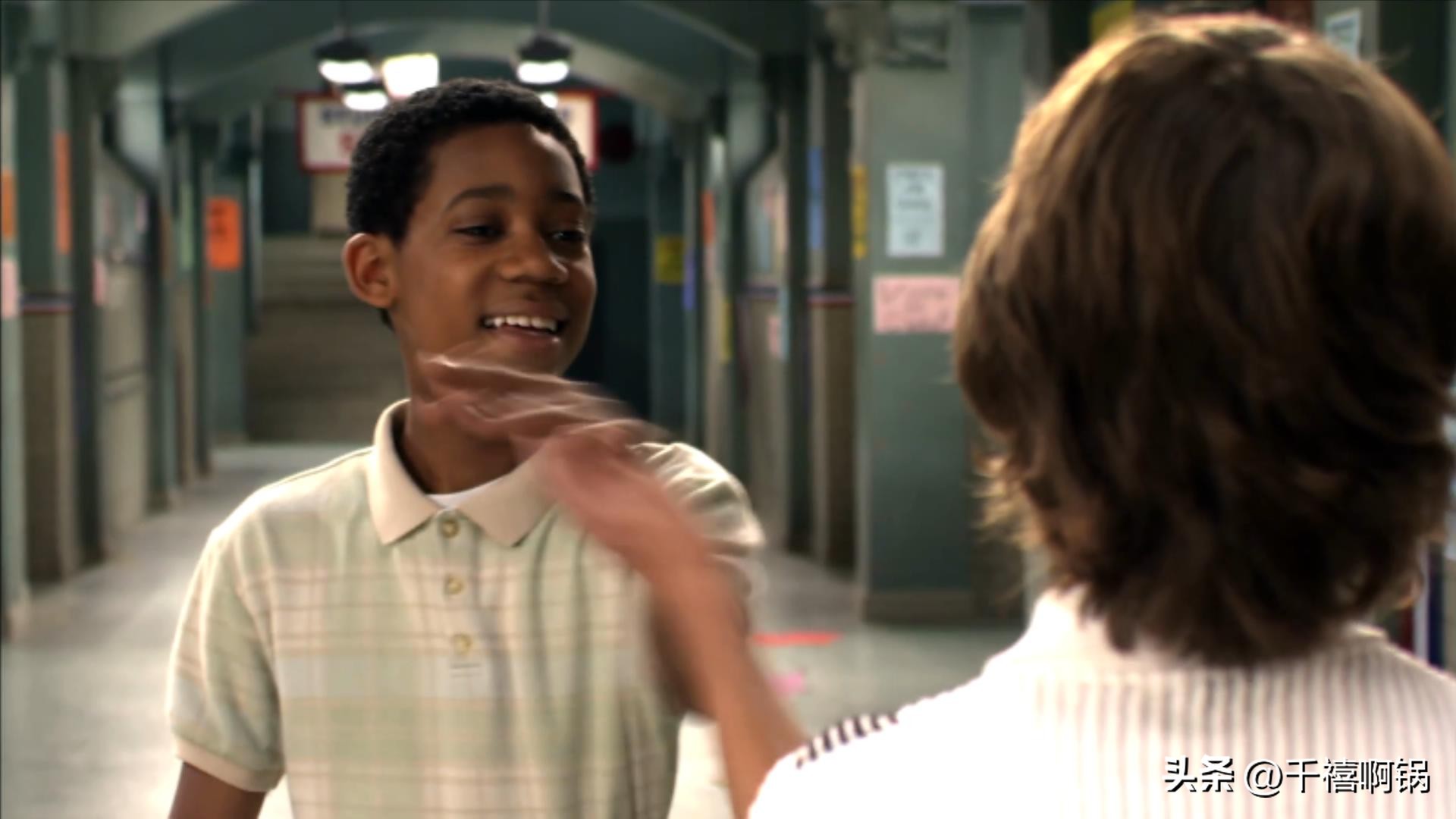 走在路上遇到坏人了,走在路上遇到打劫怎么办