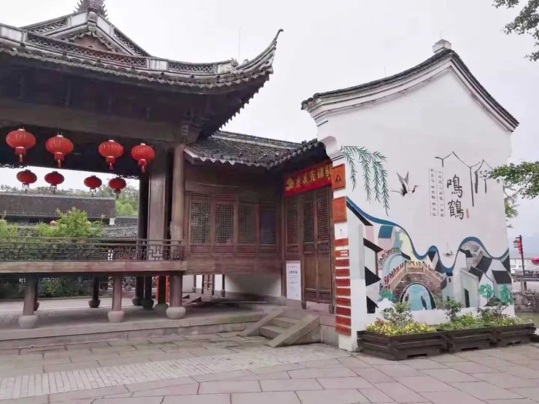 鸣鹤千年古镇图片,鸣鹤古镇的白墙黛瓦