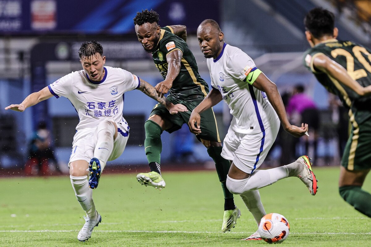 国安要争冠急需引进超强锋线球员,国安下赛季最新阵容