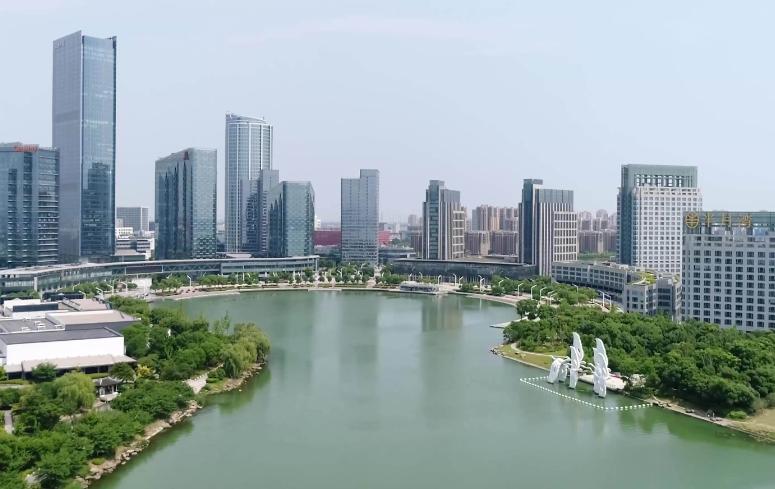 苏州最高建筑东方之门,苏州最高楼像刀尖一样