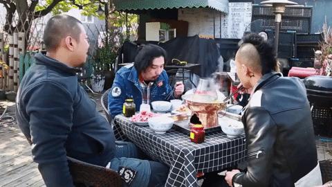 美国留学生组队来中国,中国留学生假装华裔