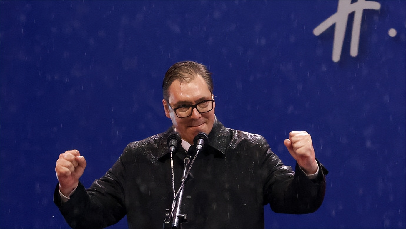 武契奇塞尔维亚和普京,塞尔维亚武契奇普京