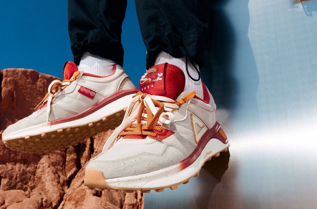 运动鞋，为什么中老年喜欢国货，年轻人爱穿耐克？来听听大实话