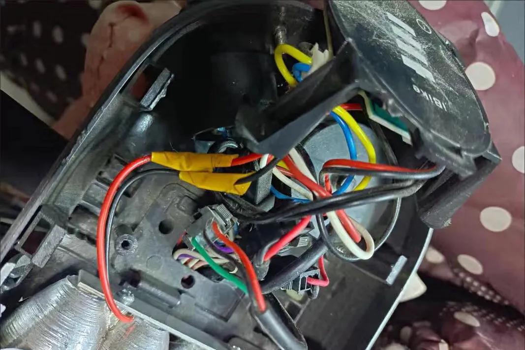 电动车加电门不会走是什么原因,电动车有电不走维修设备