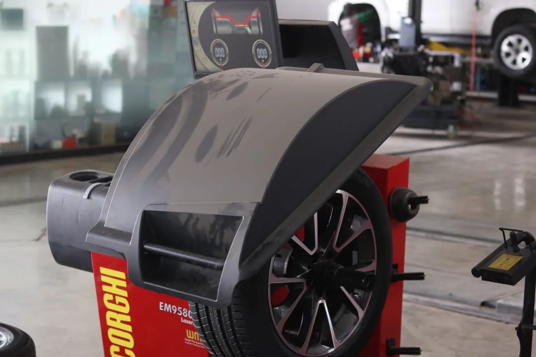 经典老车宝马x5翻新,宝马x5二手车整备翻新费用