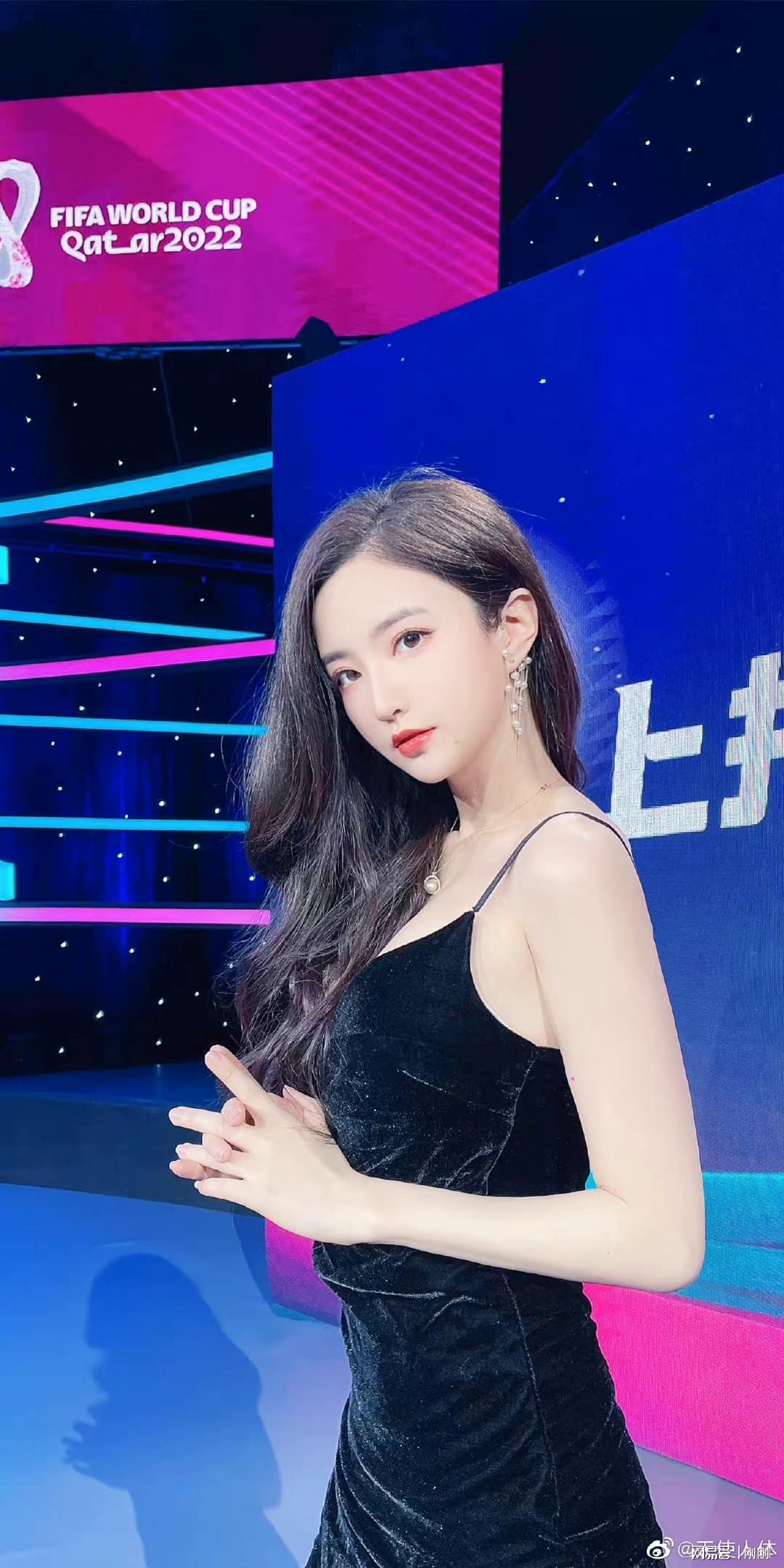 武大校花郭珺,郭珺游泳身材