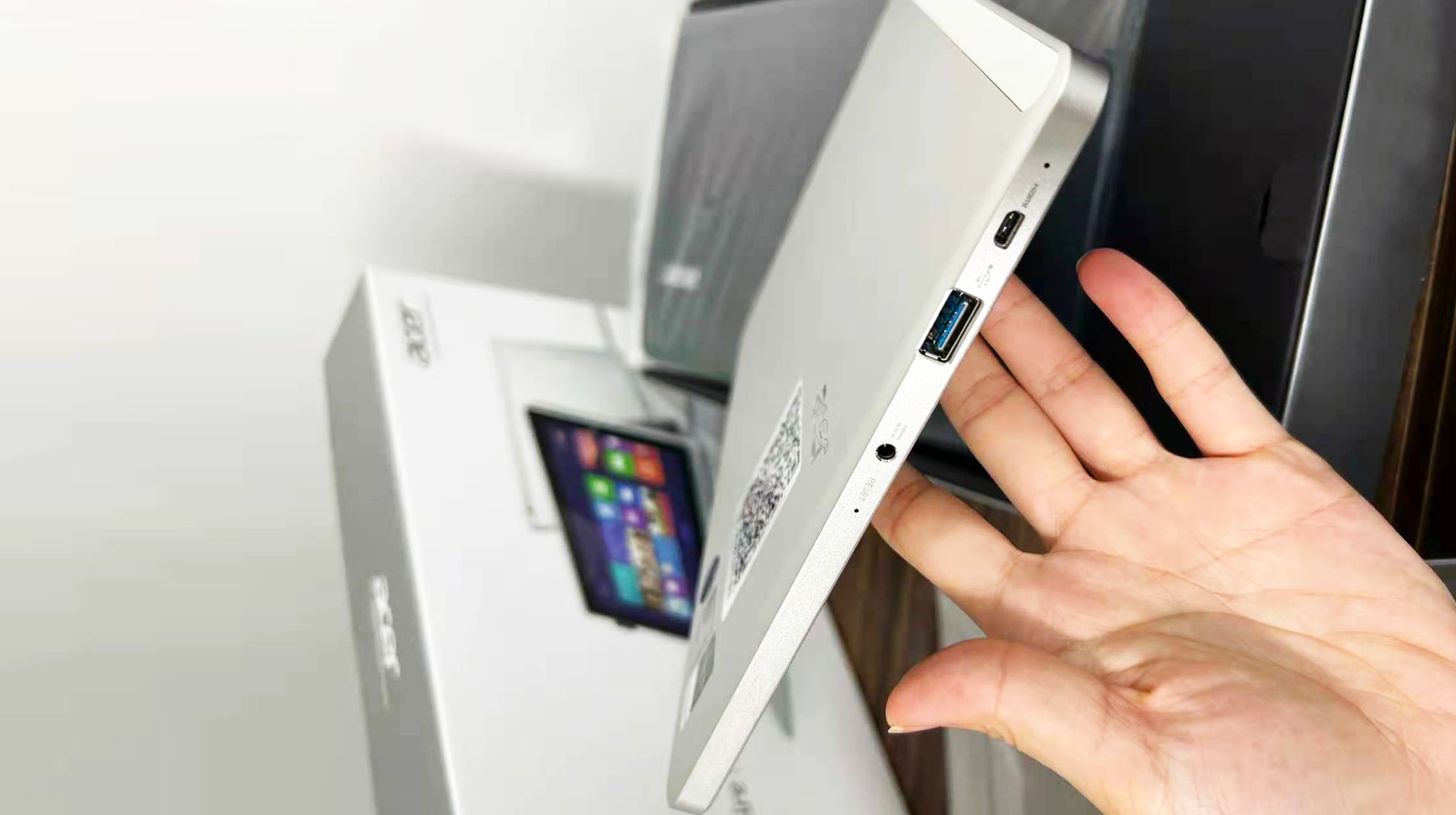 宏碁二合一平板电脑测评,宏碁10.6英寸平板电脑配置