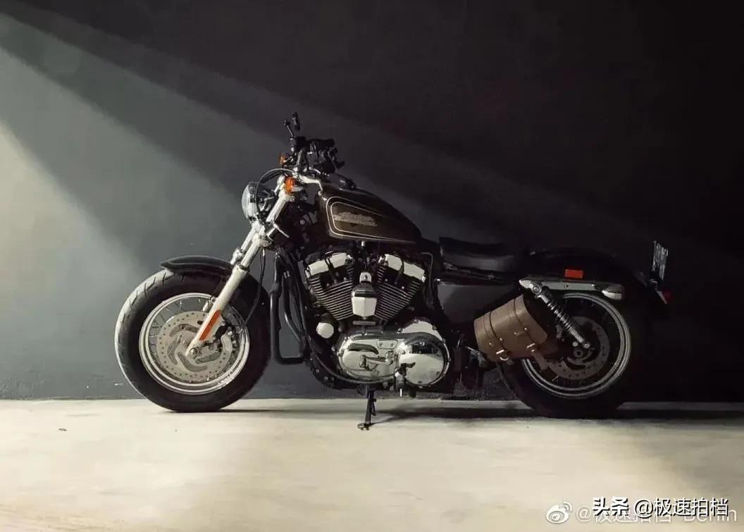 花十几万买摩托的人什么心态,花10万买摩托的人有车吗