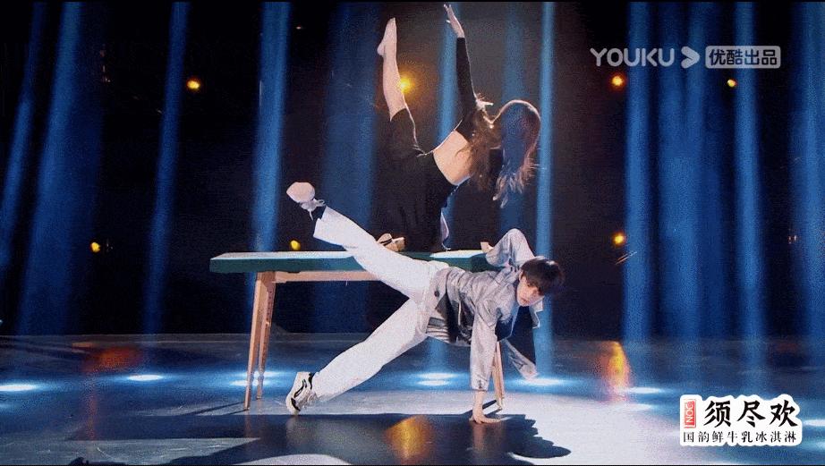 李荣浩和杨丞琳一起演唱的歌,杨丞琳听李荣浩的歌