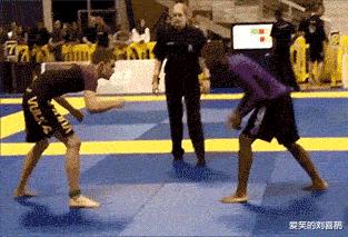 麻麻说了,谁要是娶了我,后面的苞米都是你的,哈哈哈