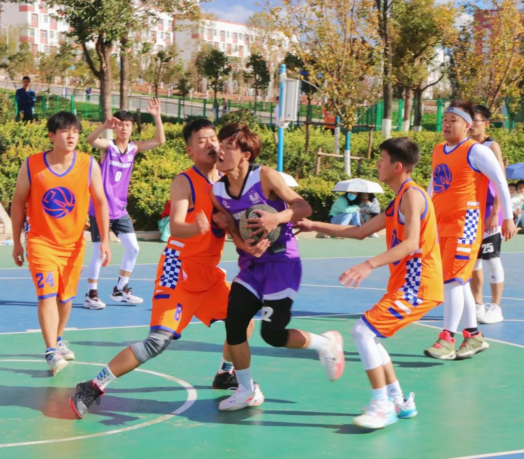 强强相遇巅峰对决,篮球赛的强强对决