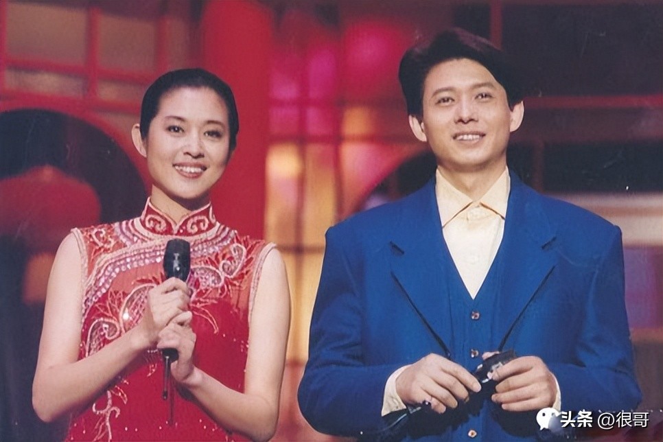 第二次拥抱记者,第二次拥抱齐涛身份