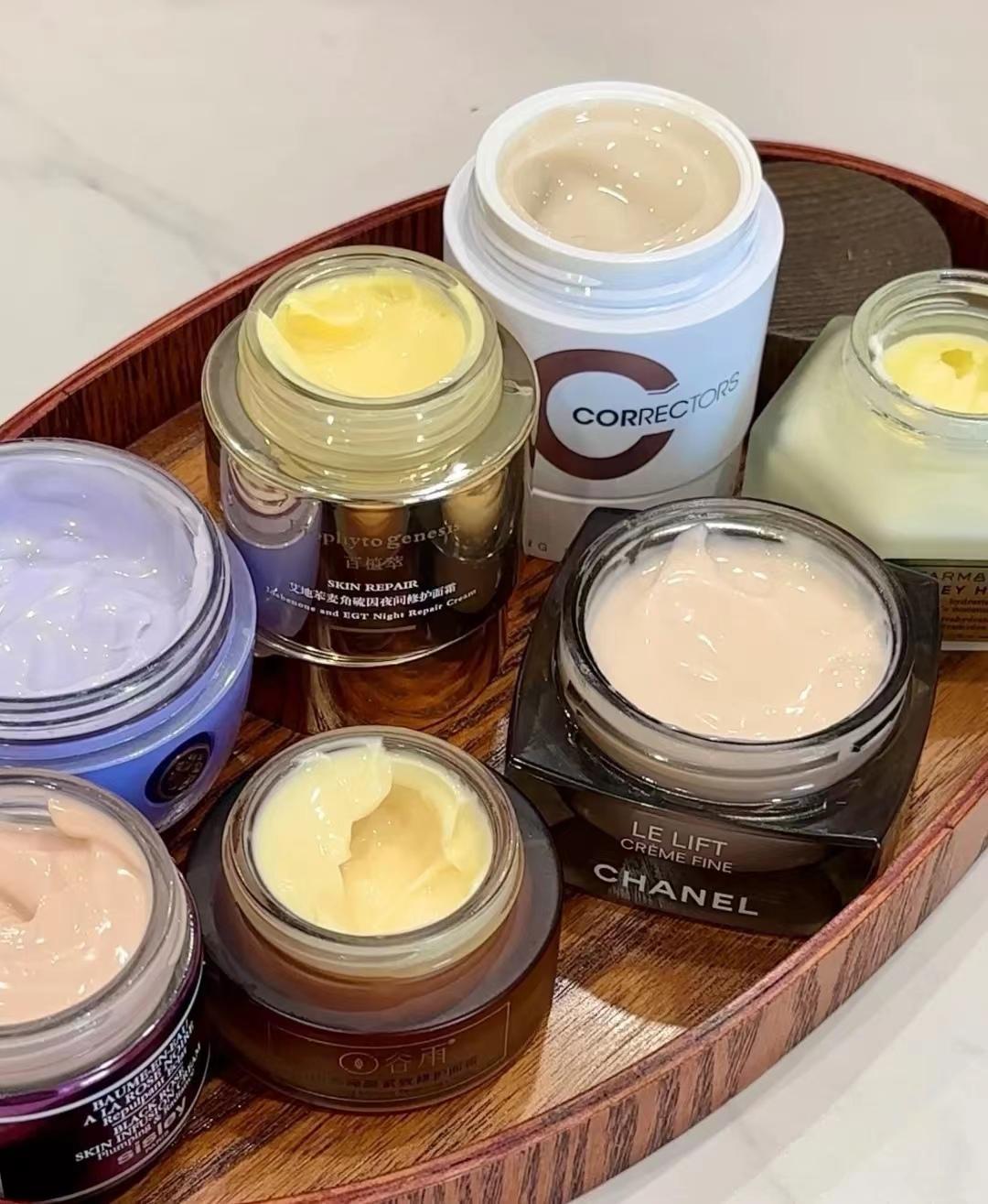 玉泽面霜和雅诗兰黛智妍面霜 (雅诗兰黛臻颜水润保湿霜)