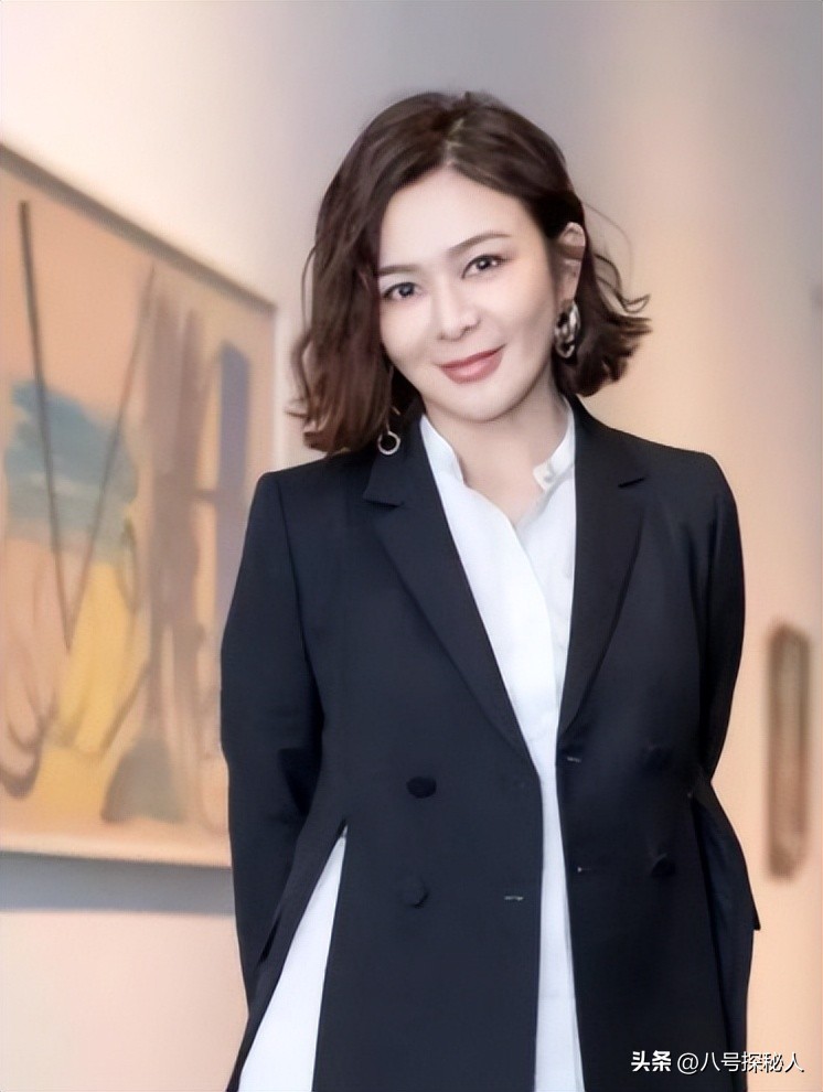 关之琳：背了那么多年高尔夫球的黑锅，终于被刘銮雄给澄清了