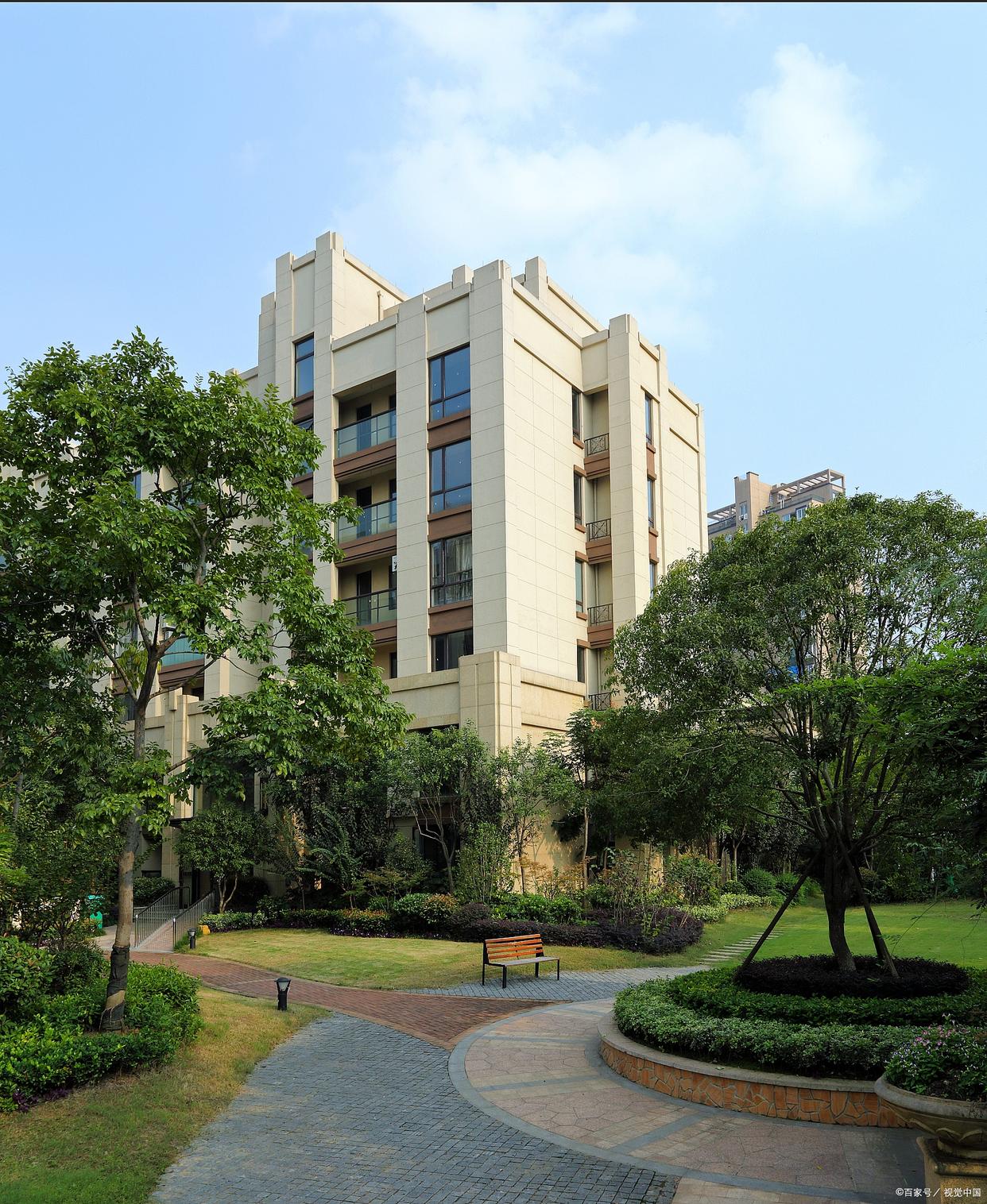 房子坐东向西是怎样的,坐南向北的房子风水好不好