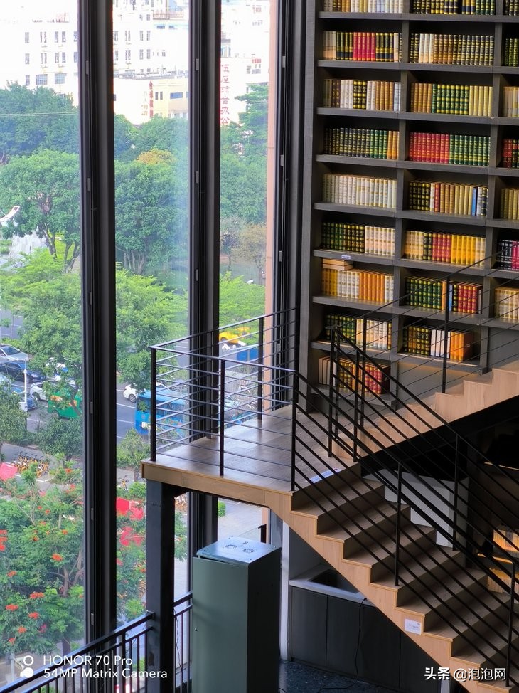 荣耀70pro深度评测,荣耀70pro上手实测惊喜不止一点点