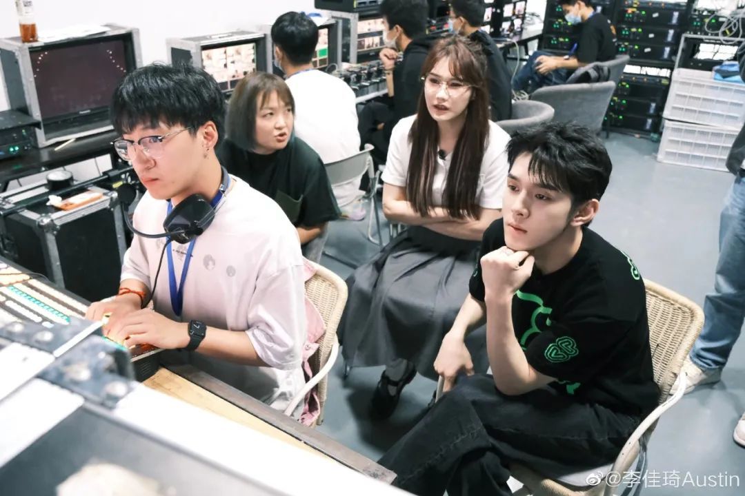 李佳琦与美腕的国货选择