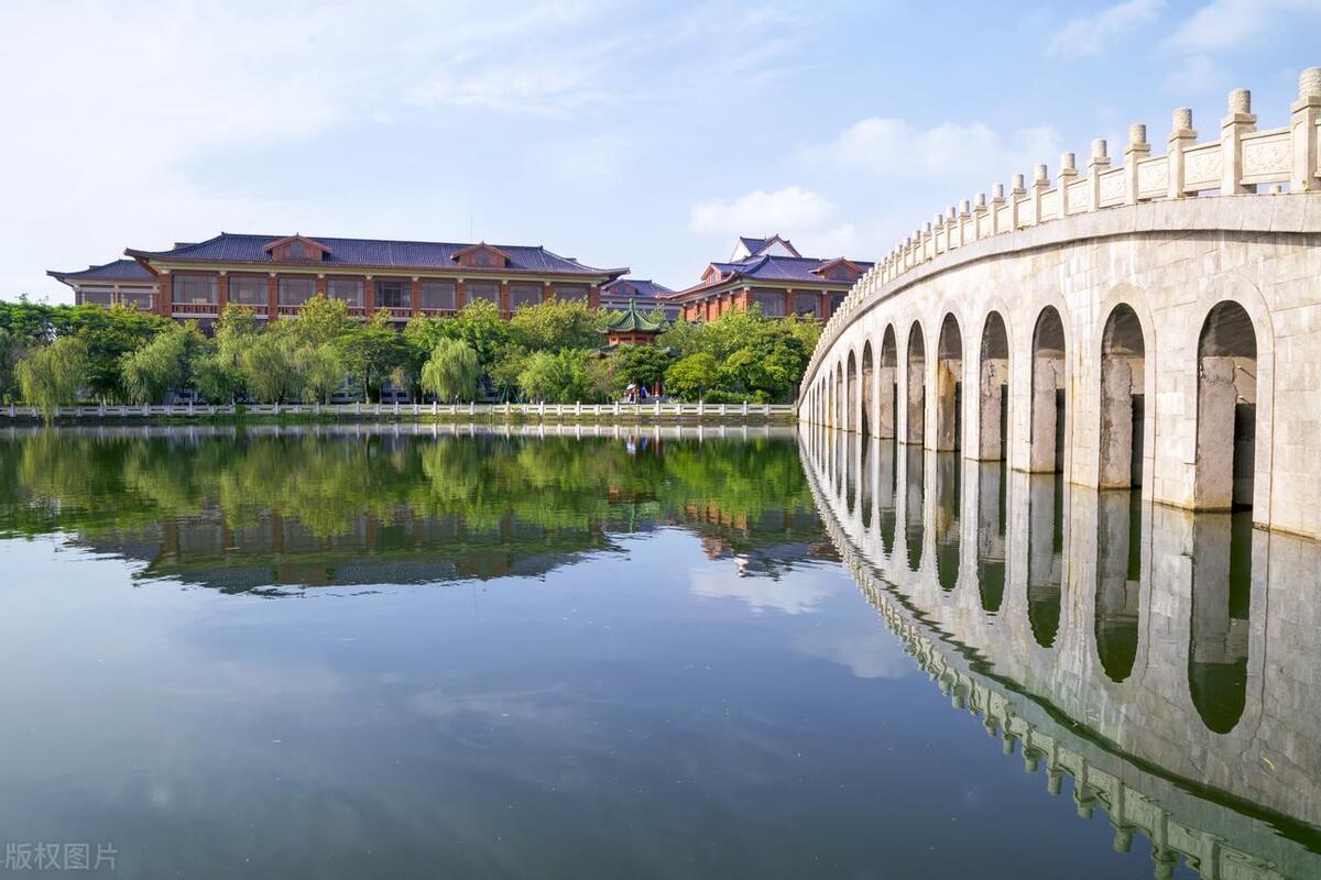 广东部分双非高校实力不一定比211大学差，值得报考