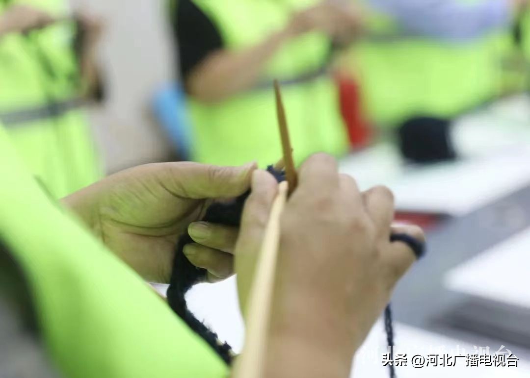 为环卫工人设计一顶帽子,环卫工人爱心棉帽