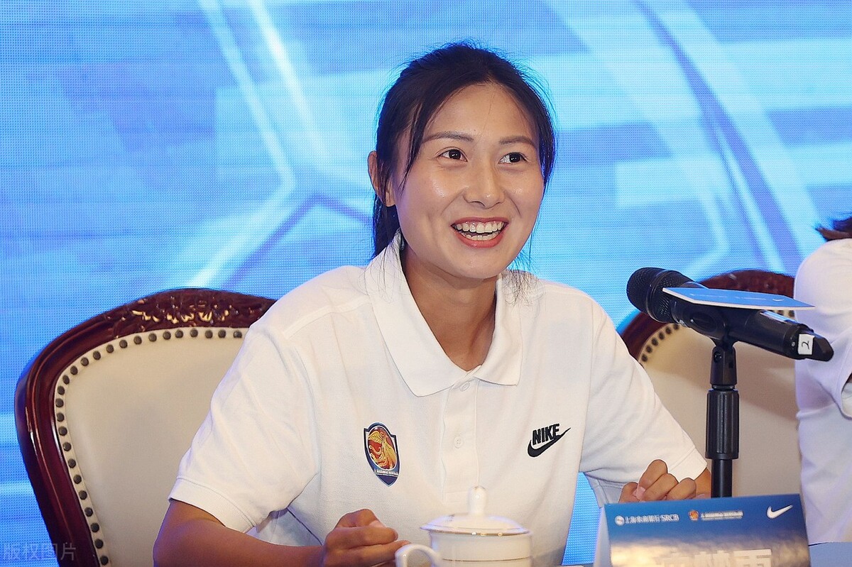 女足夺冠武磊,女足捷报