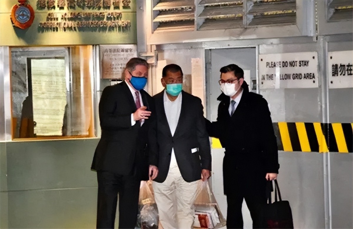 揭开赵少康和*智英黎**勾结的历史，赵少康之子是*智英黎**的得意门生