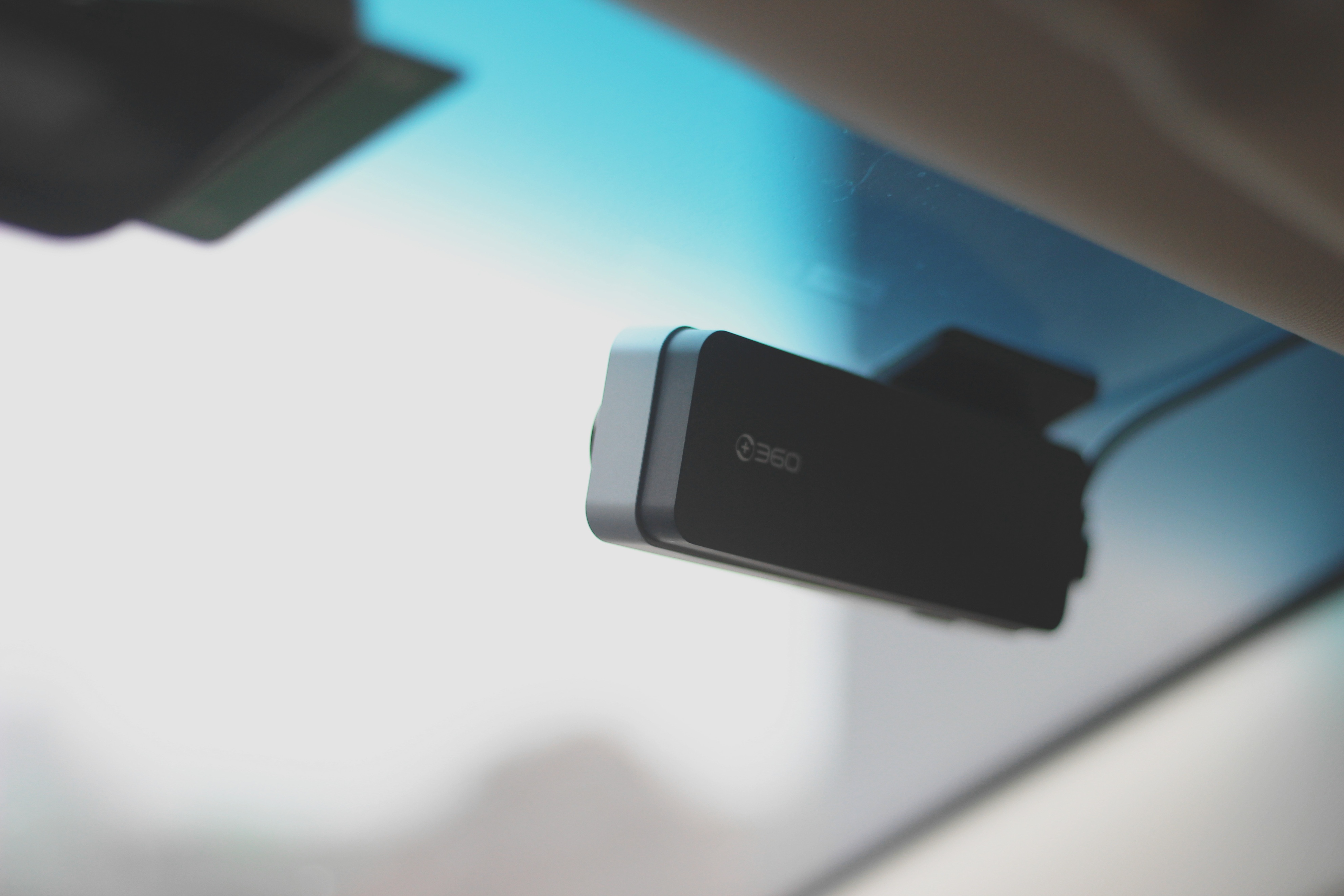 全新升级：360行车记录仪K5803K超清影像画质、MINI小巧且高颜值