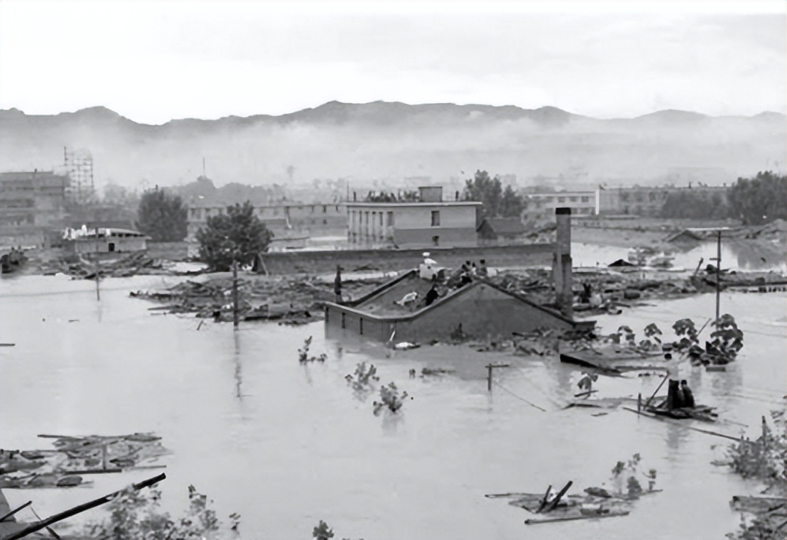 史上最惨烈的水库溃坝悲剧:河南“75-8”洪灾,到底有多恐怖?