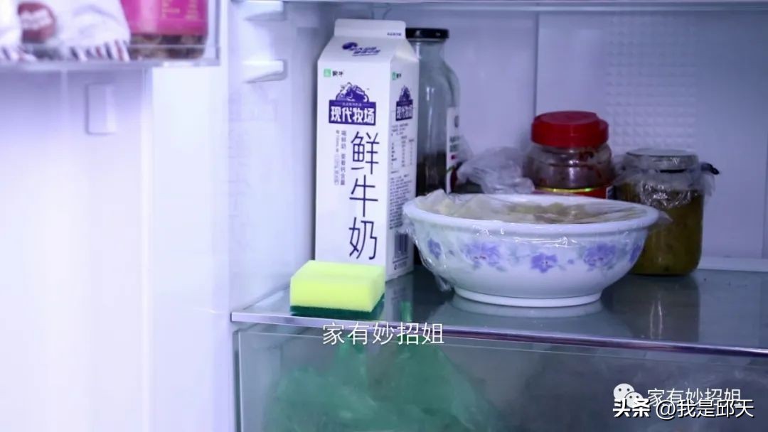 洗碗池上的小妙用,小苏打加盐清理洗碗池下水道