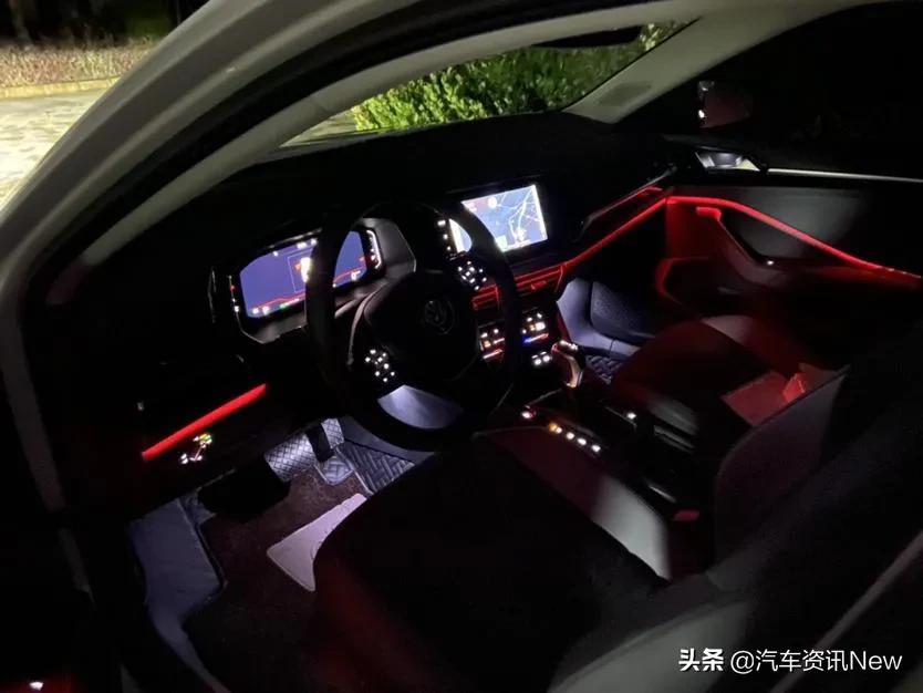 一汽大众速腾卓越版价格,速腾卓越版s挡驾驶