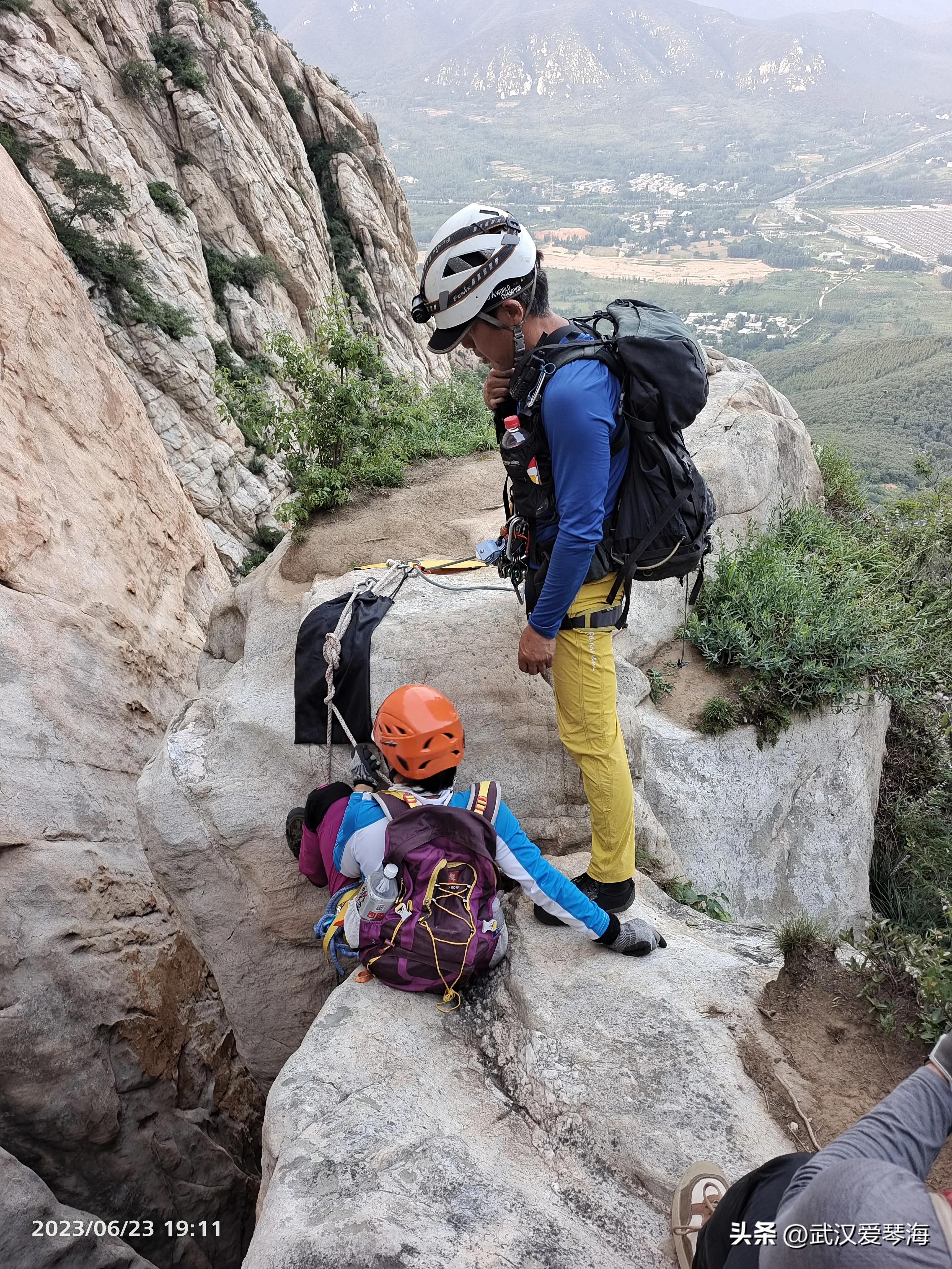 嵩山鱼道鱼脊线全景,嵩山虎头崖攀爬