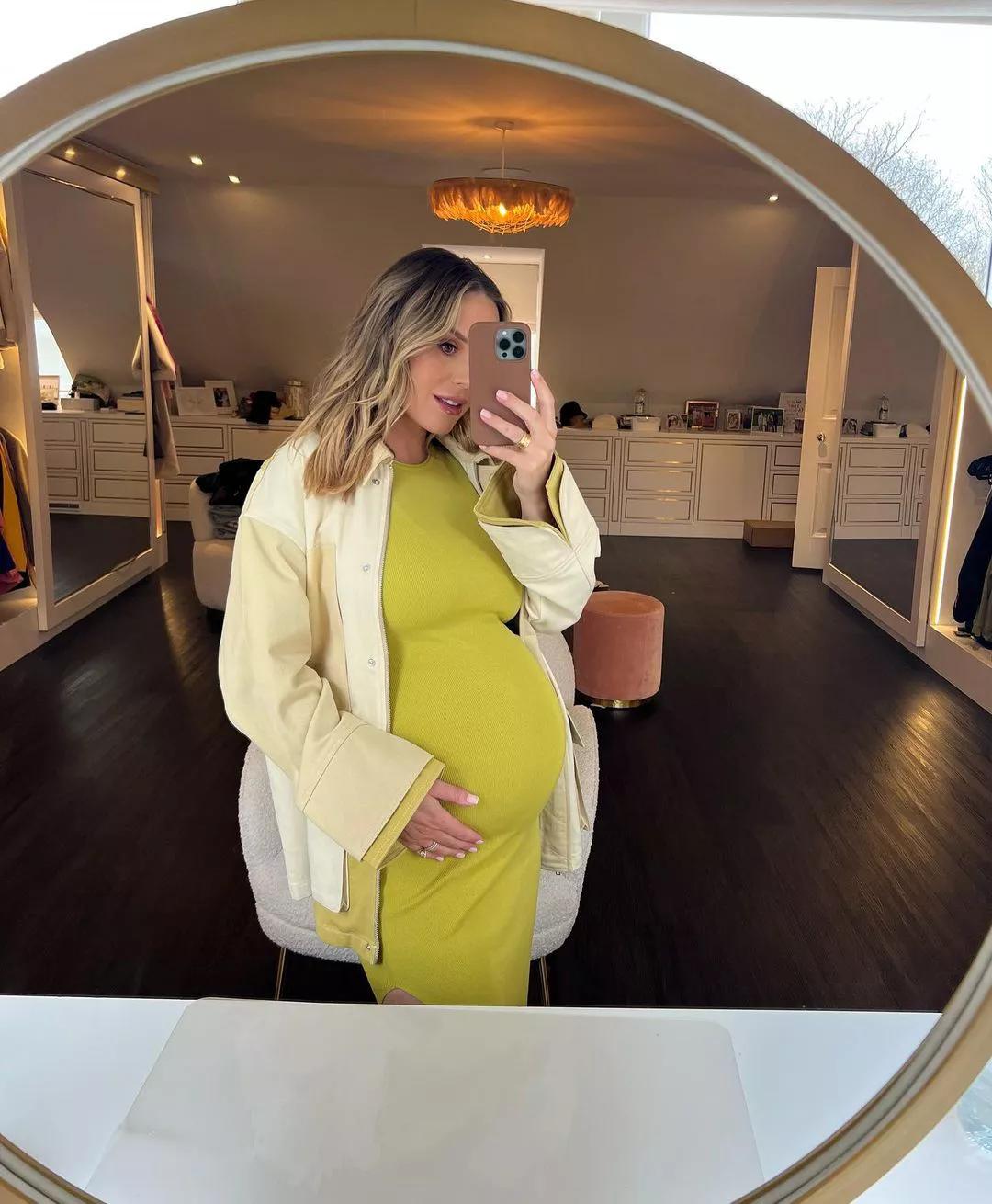 费迪南德入选英超名人堂,曼联巨星之里奥费迪南德