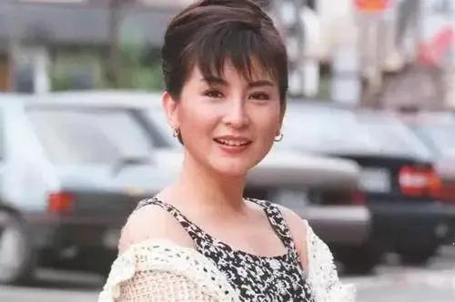 80年代港台最有名气的女歌星,90年代一位可爱的女歌星
