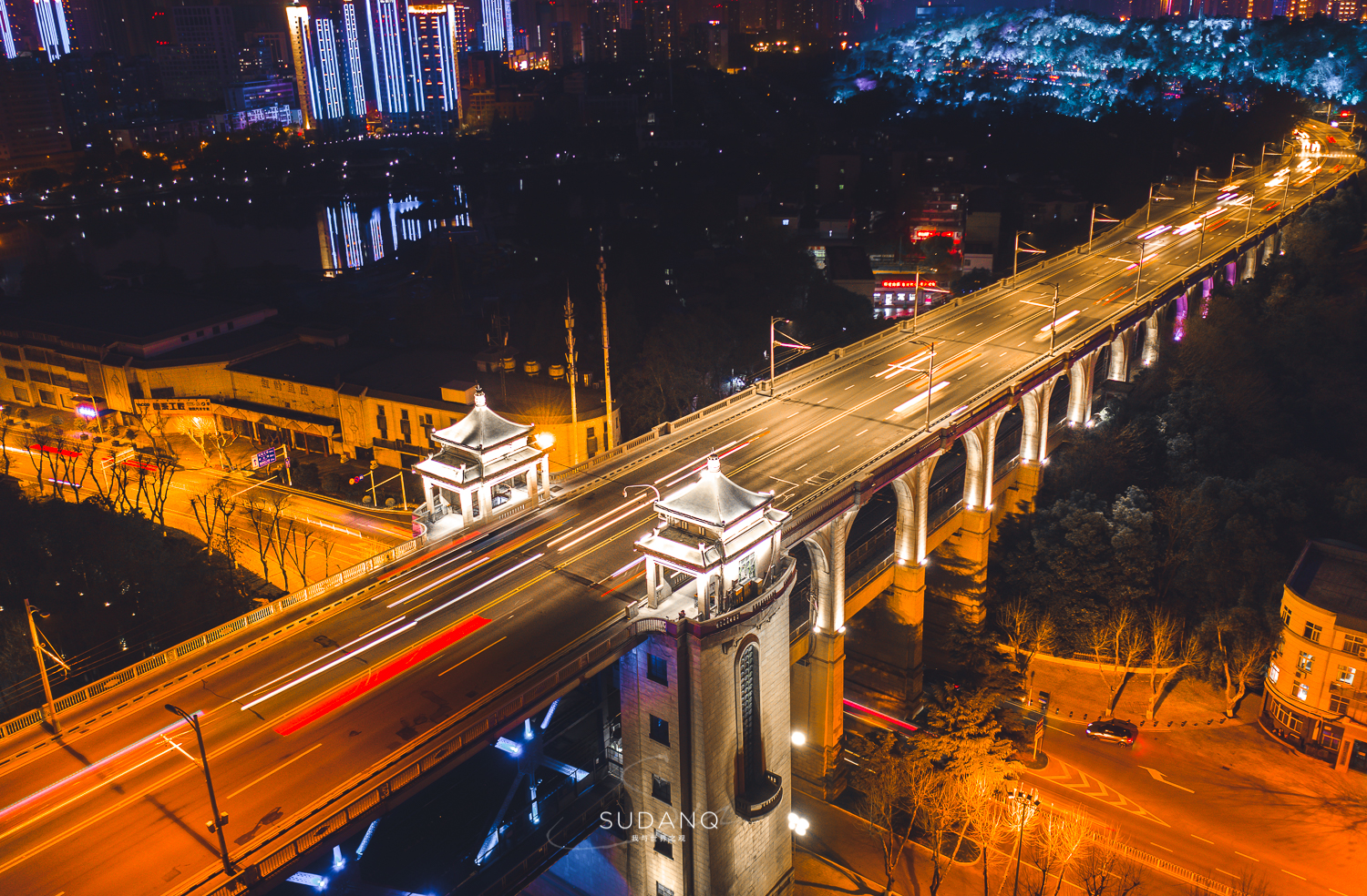 武汉建桥实力世界第一,武汉第一座长江大桥始建于哪一年