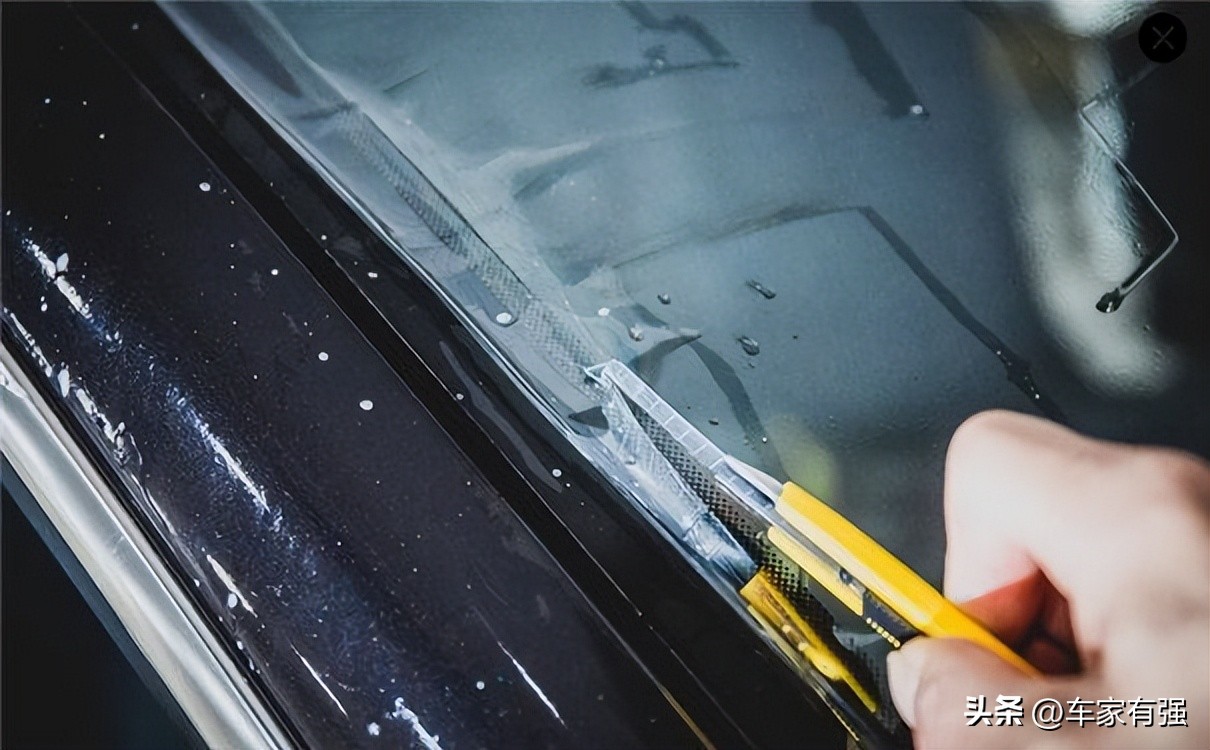 自己贴汽车隔热膜的操作流程,汽车隔热膜一般施工多久