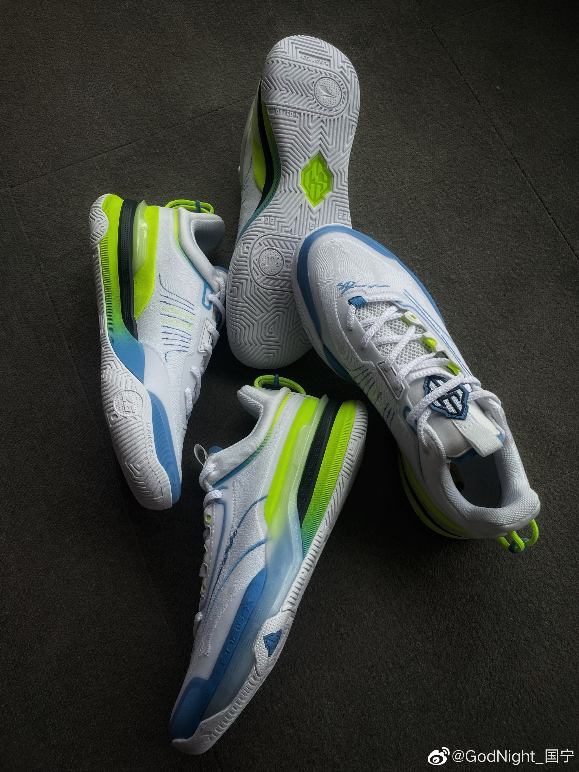 安踏z-up篮球鞋发售,安踏ua3篮球鞋