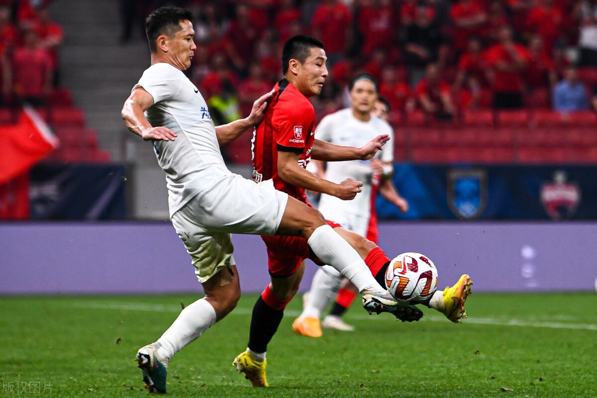 中超上海海港2-1南通支云裁判,中超南通支云2-0青岛西海岸点球