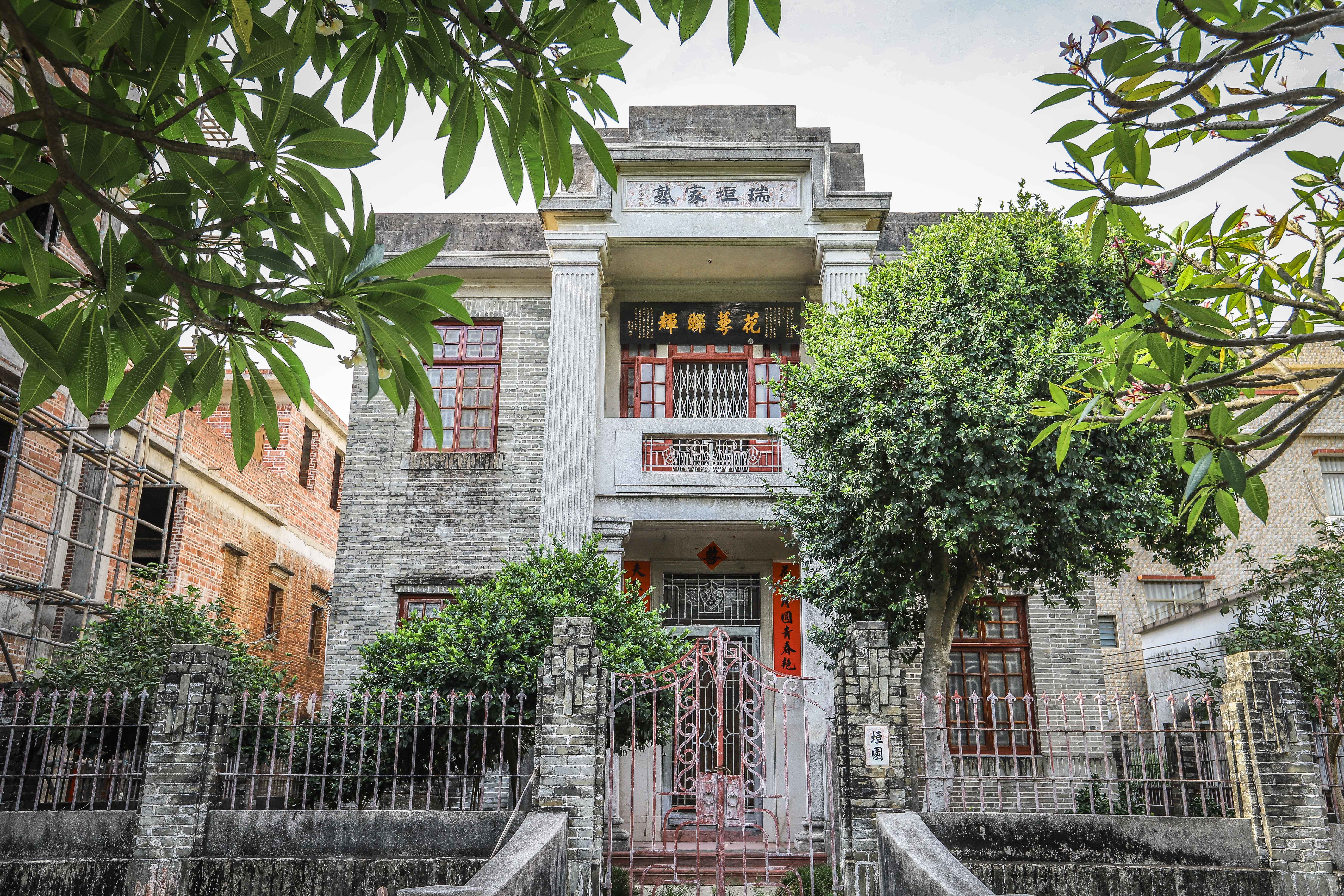 广东鲜为人知的水上古村，800年来只能乘船出入，至今不通公路