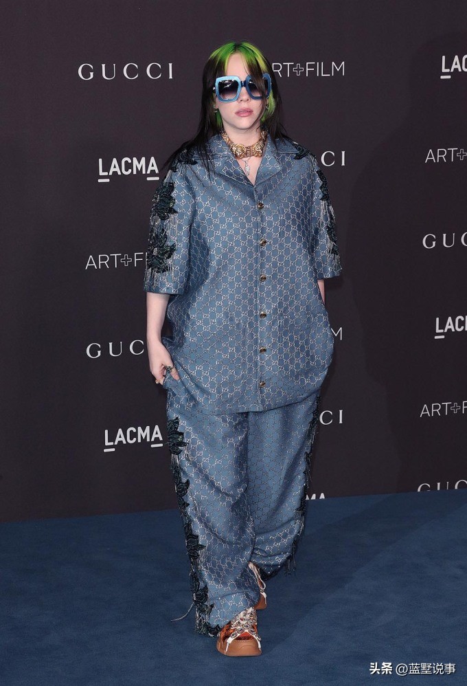 奥斯卡歌曲得主比莉·艾利什，古怪着装和“厌世脸”，你喜欢吗？