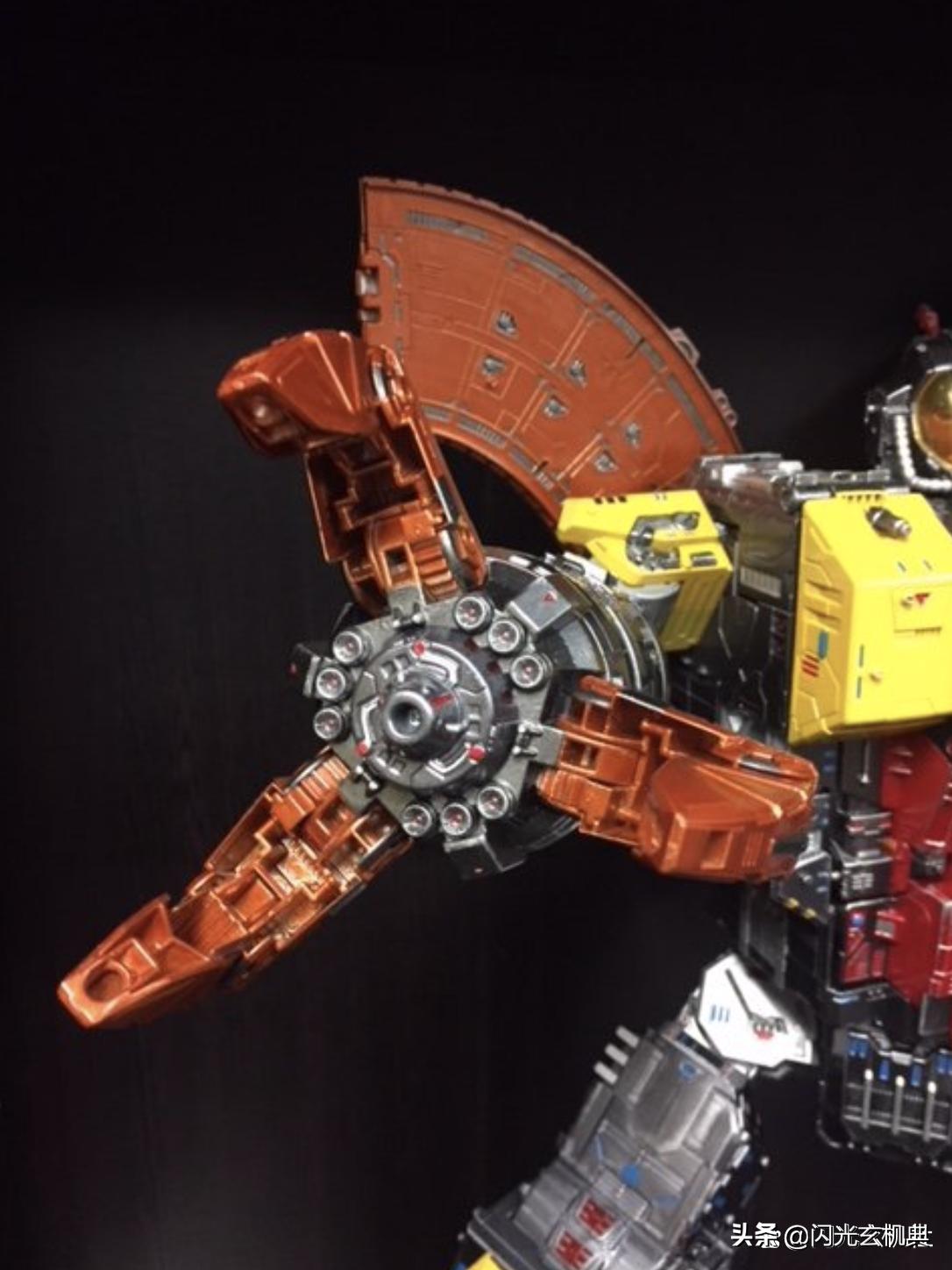 重涂变形金刚,变形金刚塞伯坦传奇巨型金刚