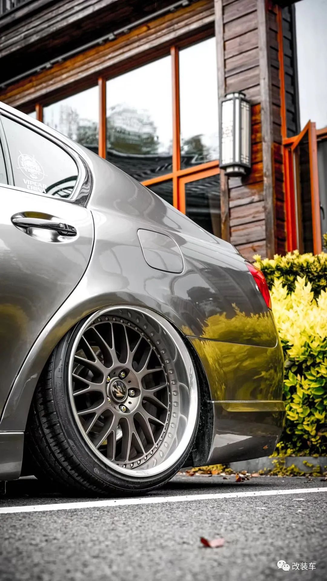 雷克萨斯gs300亮黑改装案例,本田思域适合刚毕业开吗