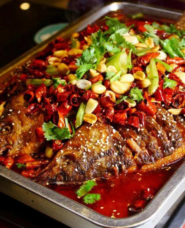 来万州吃一次正宗万州烤鱼,万州烤鱼什么味道正宗好吃